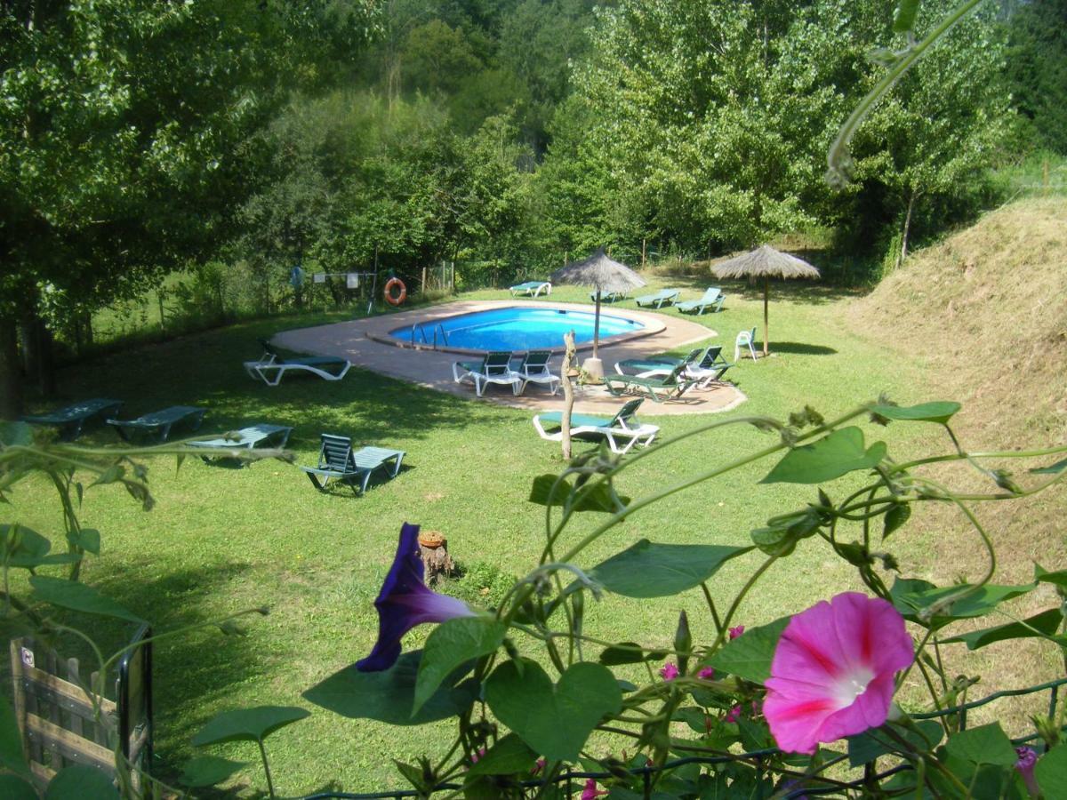El Moli D'En Sola-Allotjaments Rurals La Vall de Bianya Buitenkant foto
